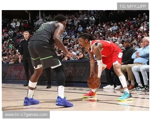 灰熊队迎来新赛季挑战 球员调整与战术更新备战季前赛