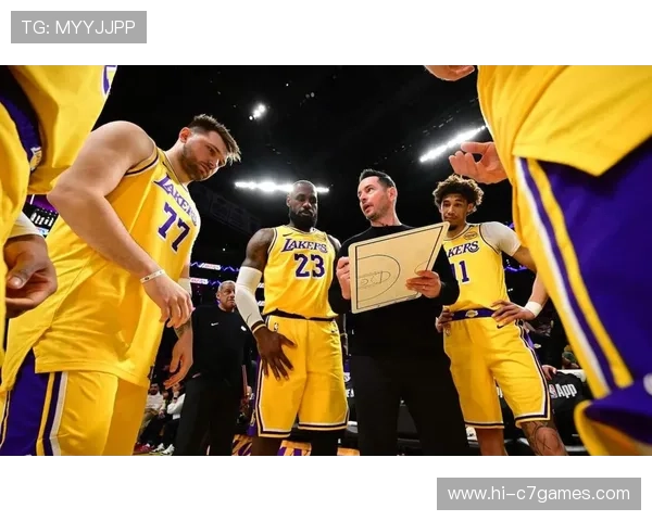 NBA季后赛裁判吹罚尺度突变引争议身体对抗升级是否正在改变比赛走向